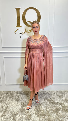 Rochie Yalisse Cupper de la iqfashioncluj, imagine cu detalii elegante și croială modernă, în culoare vibrantă.