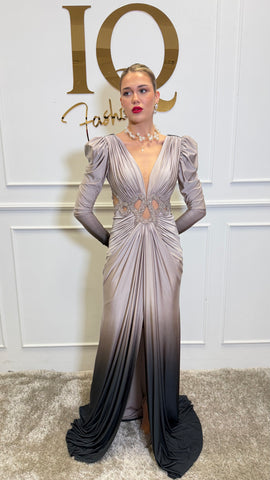 Rochie beige Erallea de la iqfashioncluj, model elegant, cu croială lejeră și detalii subtile, pentru ținute casual și elegante.