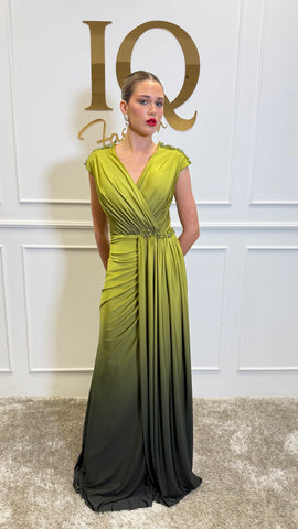 Rochie Valerie Pistacchio de la iqfashioncluj, stil elegant, cu croială modernă și detalii fine în culoare pistachio.