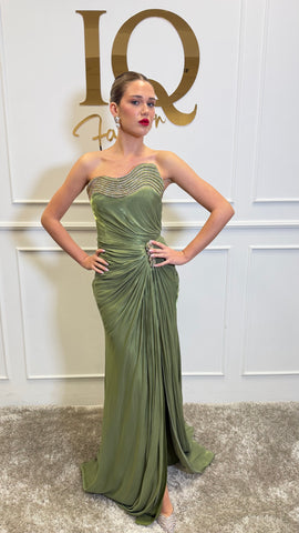 Rochie Karella Olive Green din colecția iqfashioncluj, stil elegant, cu croială modernă și detalii feminine.