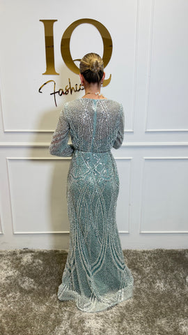 Rochie Dallia Minth de la ELVE STYLE SRL, rochie elegantă din material fin, într-o nuanță subtilă, vizibilă în imagine.