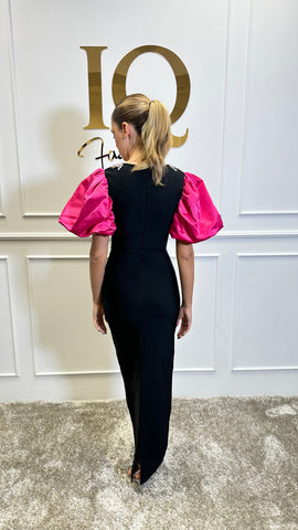 Rochie iqfashioncluj Roses cu mânecă lungă, culoare fucsia și negru, design elegant, pentru evenimente speciale.