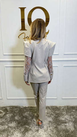 Costum Lalyane Beige
