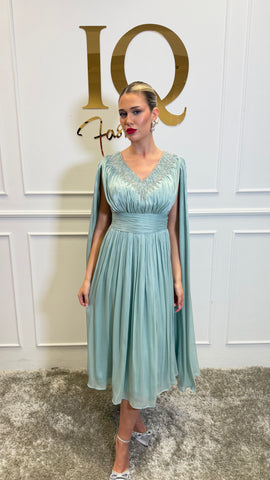 Rochie Yalisse V Minth de culoare verde, cu croială elegantă și detalii moderne, pentru ocazii speciale, de la iqfashioncluj