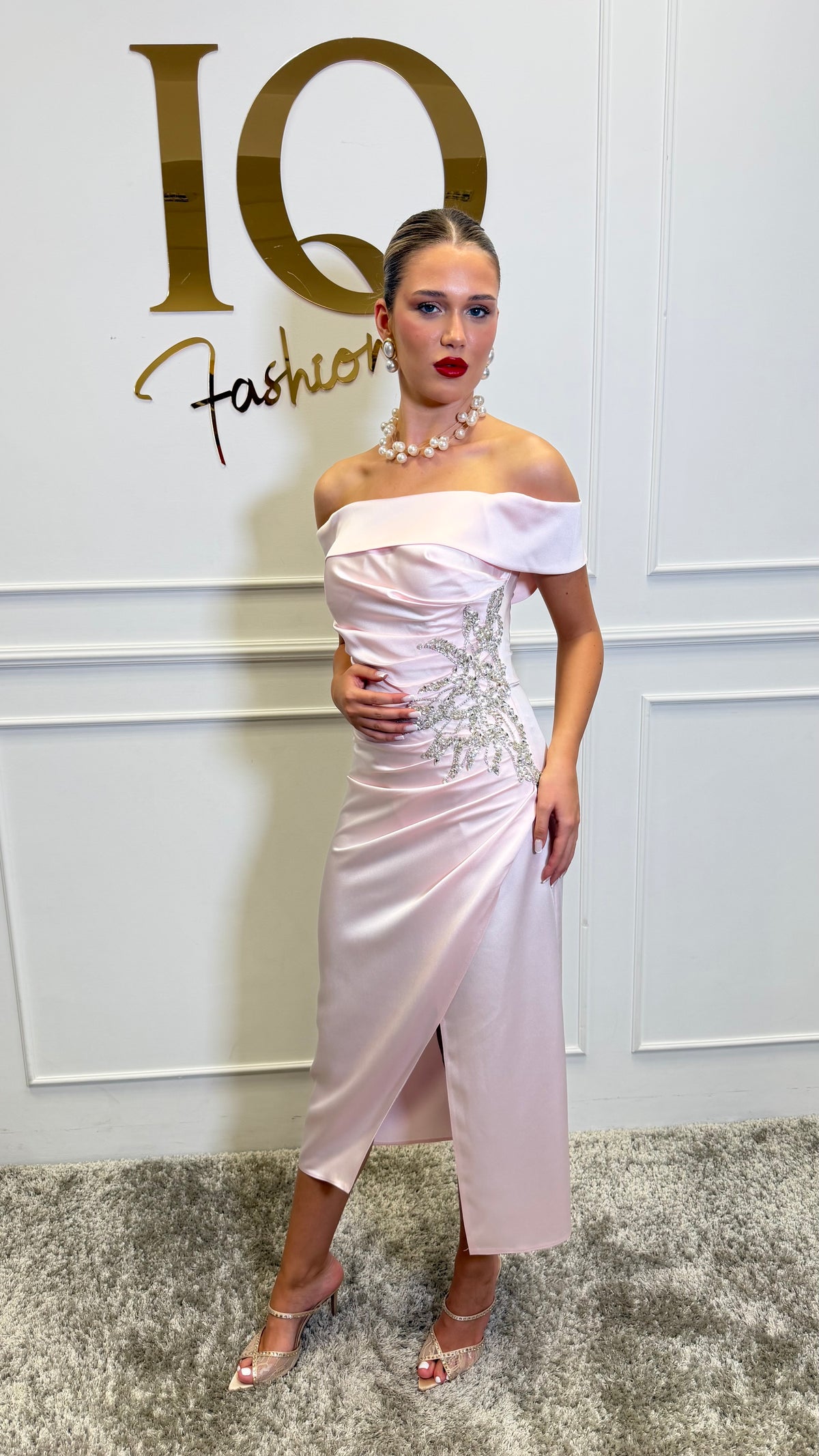 Rochie Ballina saten roze
