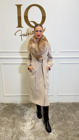 Beige cashmere wool coat by Elvia Style SRL, stylish nasturi design, long winter palton lana cashmir for women.
