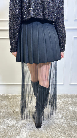 Black knitted skirt with tulle overlay from ELVE STYLE SRL, featuring a stylish and elegant design.