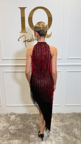 Rochie Aysha neagră-roșie din colectia iqfashioncluj, design elegant, cu detalii moderne și croială feminină.