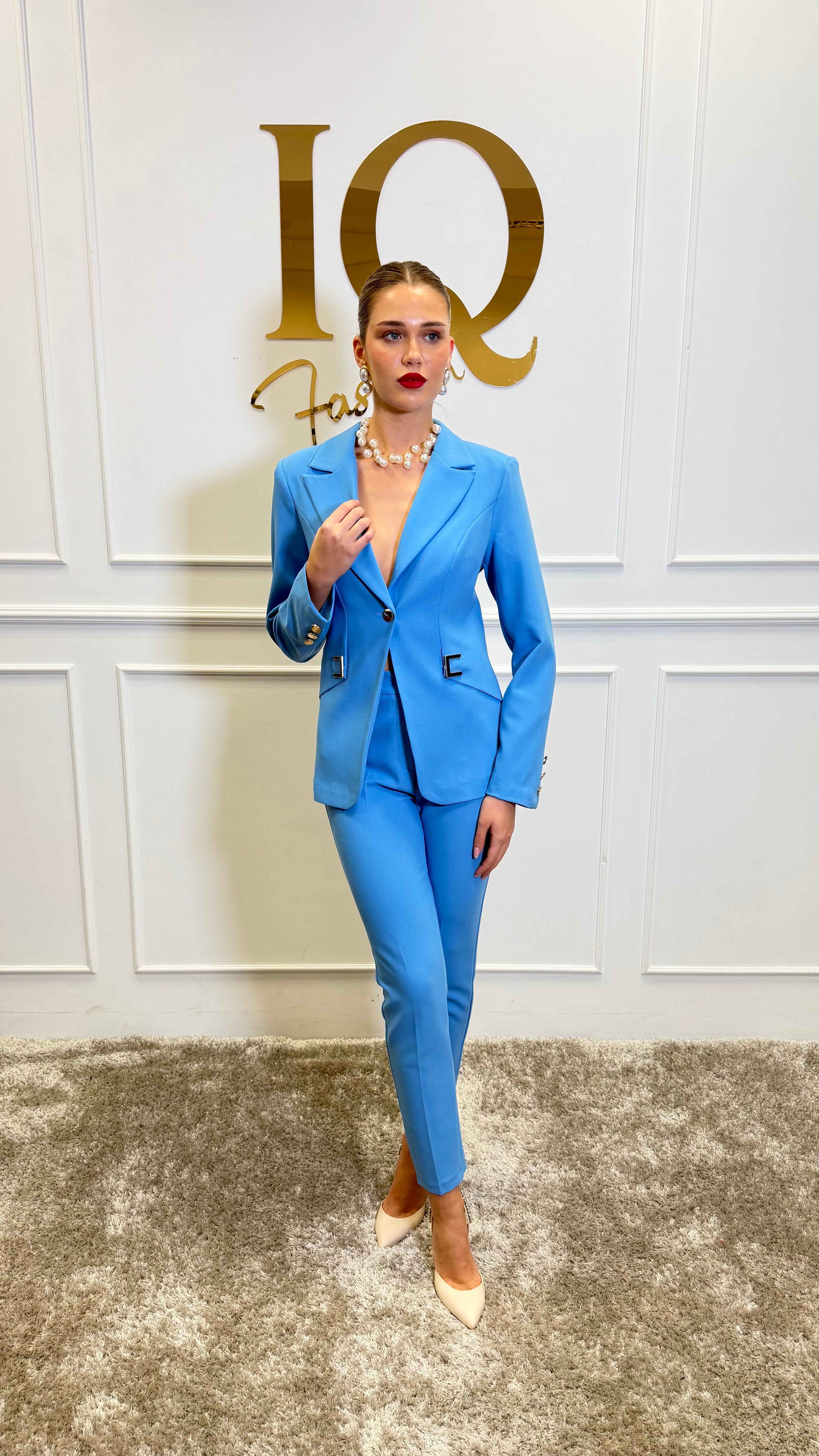 Costum Chantelle Blue by ELVE STYLE SRL, featuring a vibrant blue costume with detailed fabric and stylish design.