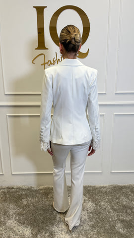 Costum cu dantela Senza White