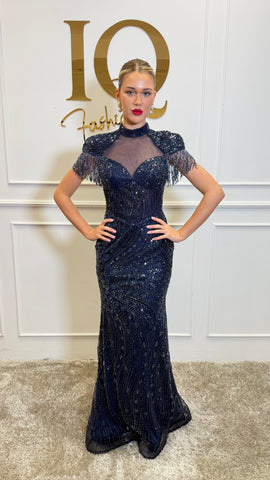 Rochie Medila Blue de la ELVE STYLE SRL, cu croială elegantă și detalii moderne, pe fundal neutru.