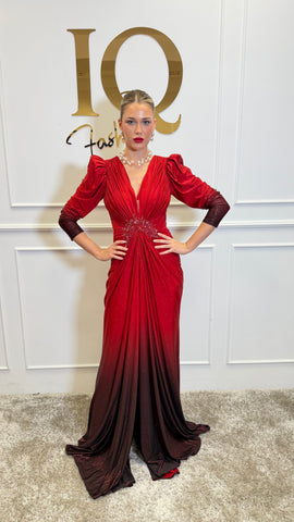 Rochie Vizziane Red de la iqfashioncluj, culoare roșie, stil elegant, detalii din material fin și croială modernă.
