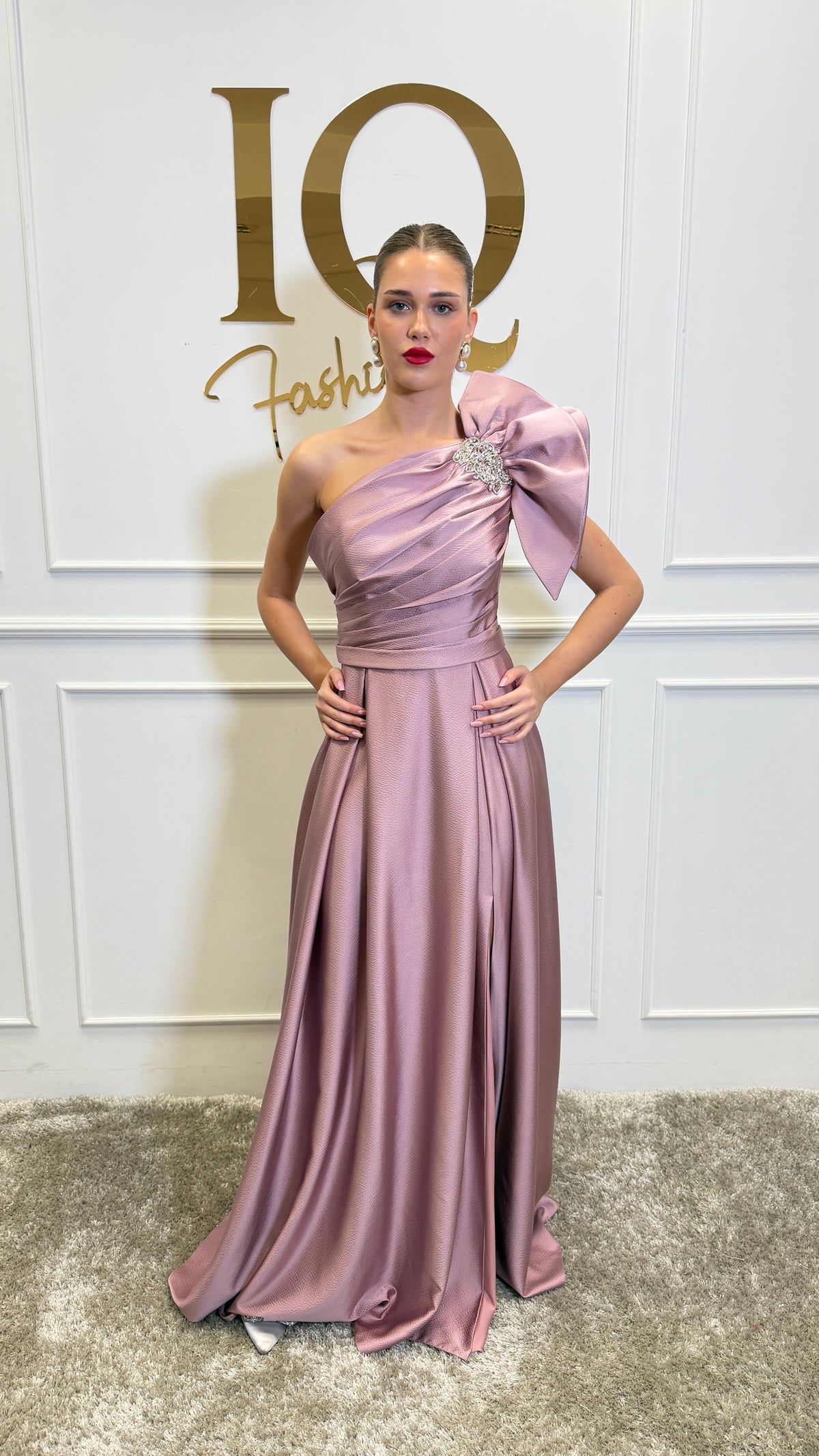 Pink Rochie Rosses Roze by iqfashioncluj, stylish dress with ruffles and a fitted silhouette, showcased on a mannequin.