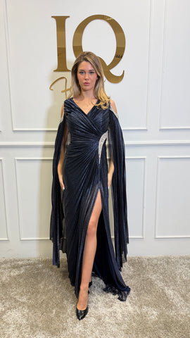 Rochie Cathia albastru închis, de damă, de la iqfashioncluj, cu croială elegantă și detalii moderne, vizibilă în imagine.