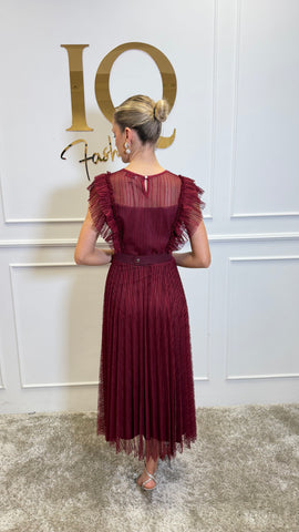Rochie bordo ELVE STYLE SRL Massi, elegantă, cu croială fluidă și detalii sofisticate, ideală pentru ocazii speciale.
