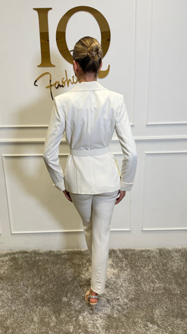 Cream Valentino costume with belt, stylish and elegant, designed by ELVE STYLE SRL, shown with detailed fabric and accessories.